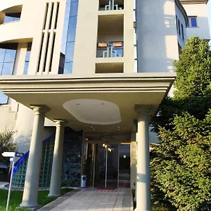 Green 4* Tirana